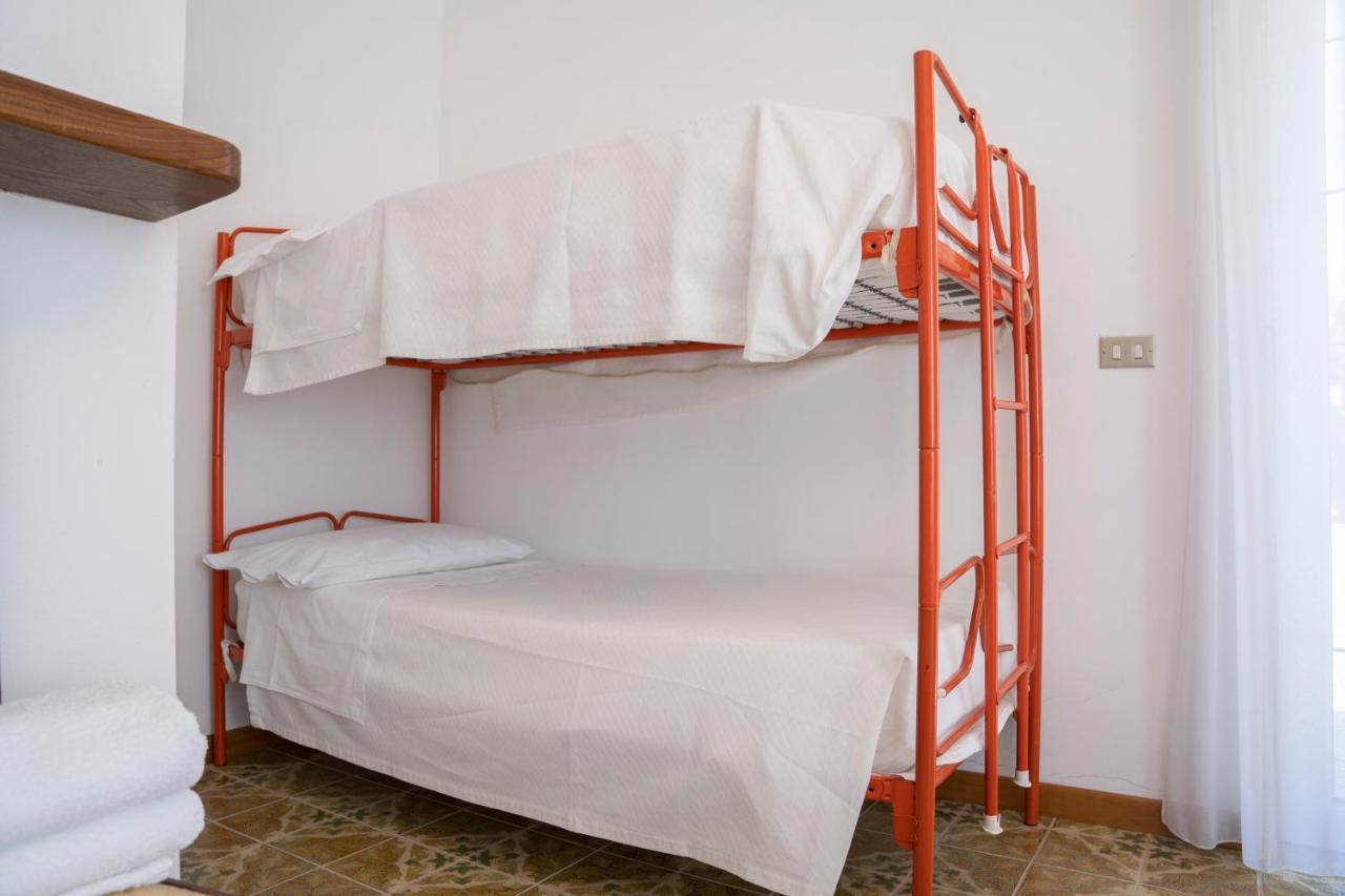028 - Agriturismo "Il Boschetto" Con Piscina, Pace E Natura - Camera Familiare Cavizzano Exteriér fotografie